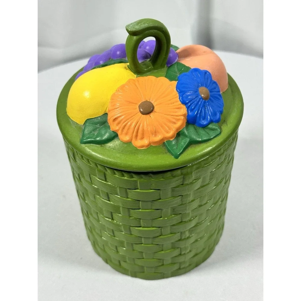 Vintage Fruit Basket Themed Decorative Ceramic Jar with Lid‎